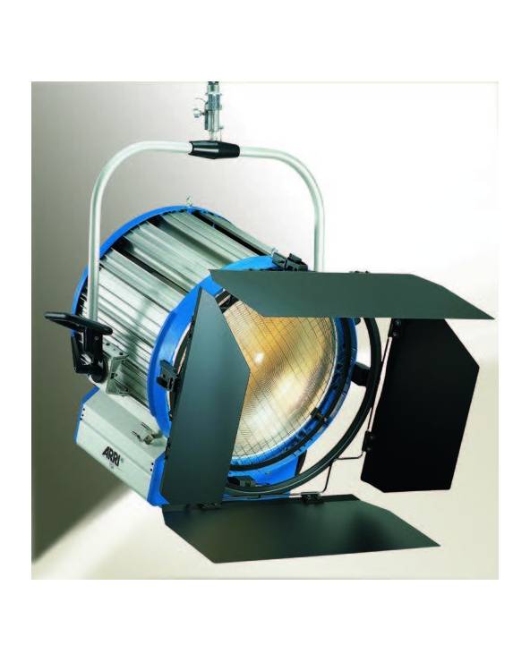 Arri - L0.82270.D - STUDIO T 24 SET TUNGSTEN FRESNEL LIGHTS - MAN - BLUE-SILVER - 220 - 250 from ARRI with reference L0.82270.D 